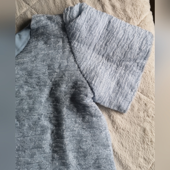 Chic top - Picture 4 of 10